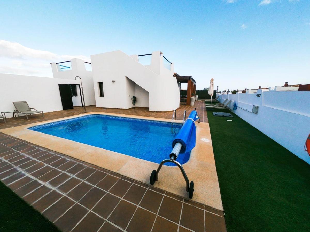Villa James Caleta de Fuste Extérieur photo