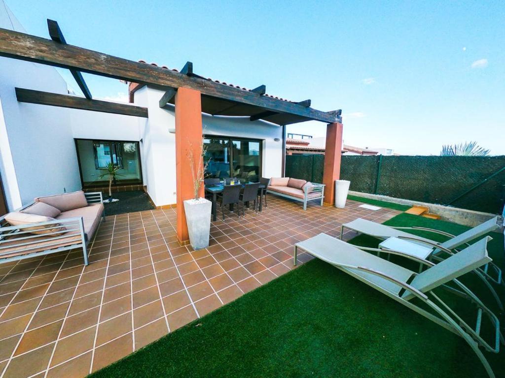 Villa James Caleta de Fuste Extérieur photo